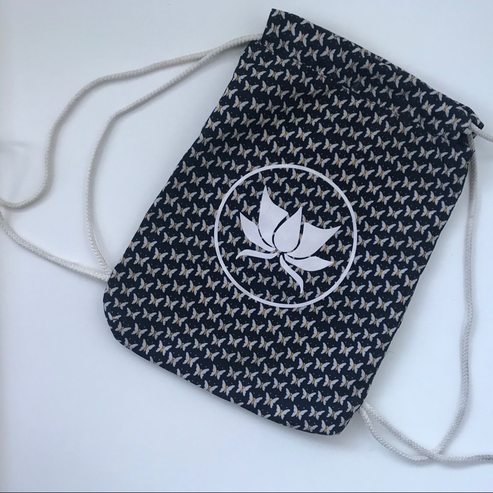 ❤️5/25 Lotus Flower Drawstring Backpack Butterfly